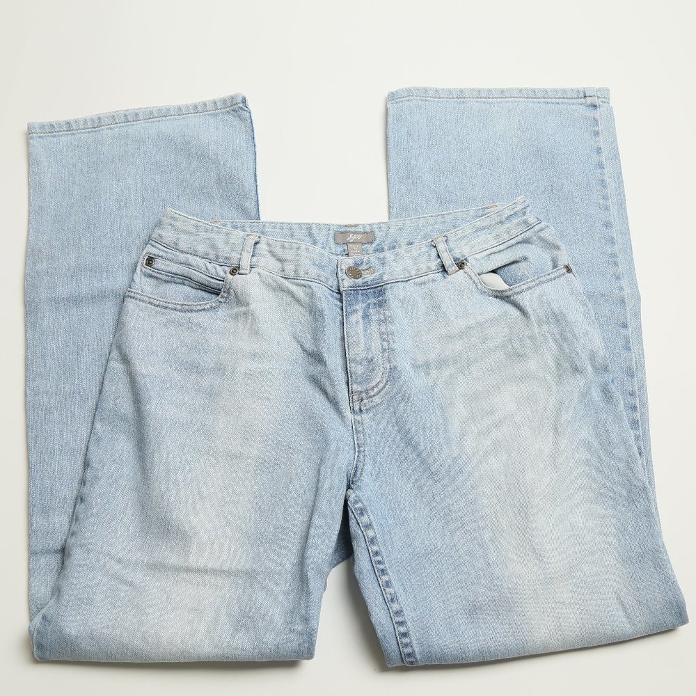 J. Jill Jeans Light wash 6 Petite Relaxed Fit